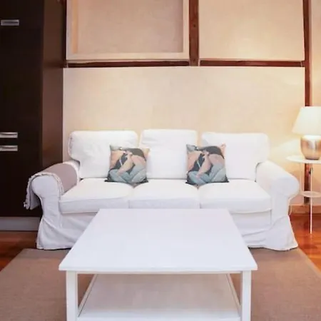 Mezzanine White Apartment Madrid Exterior photo