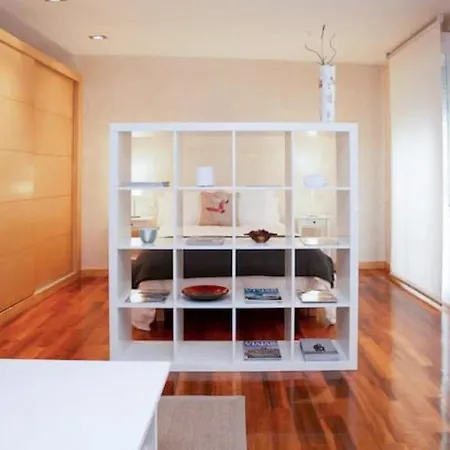 Mezzanine White Apartment Madrid Exterior photo